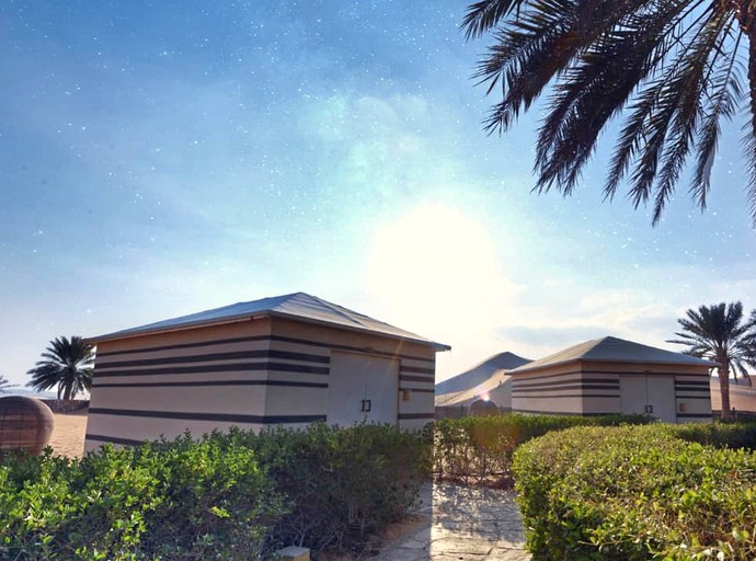 Huts (Al Khatim, Abu Dhabi, United Arab Emirates)