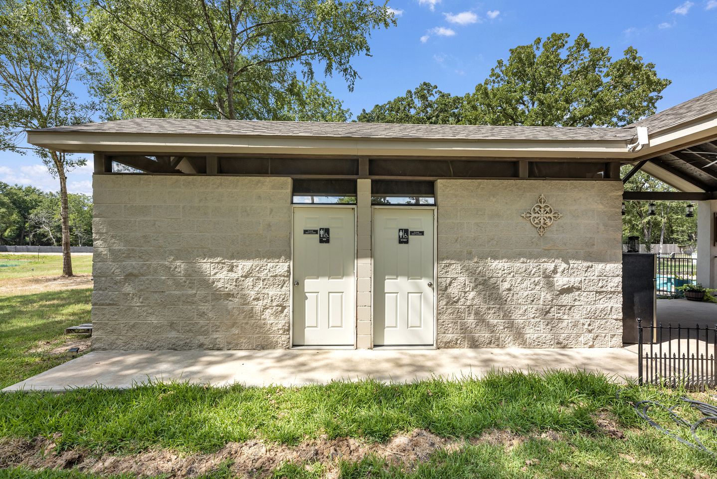 Peaceful Farmhouse-Style Tiny Home Resort with Goats & Pool in Hempstead, Texas