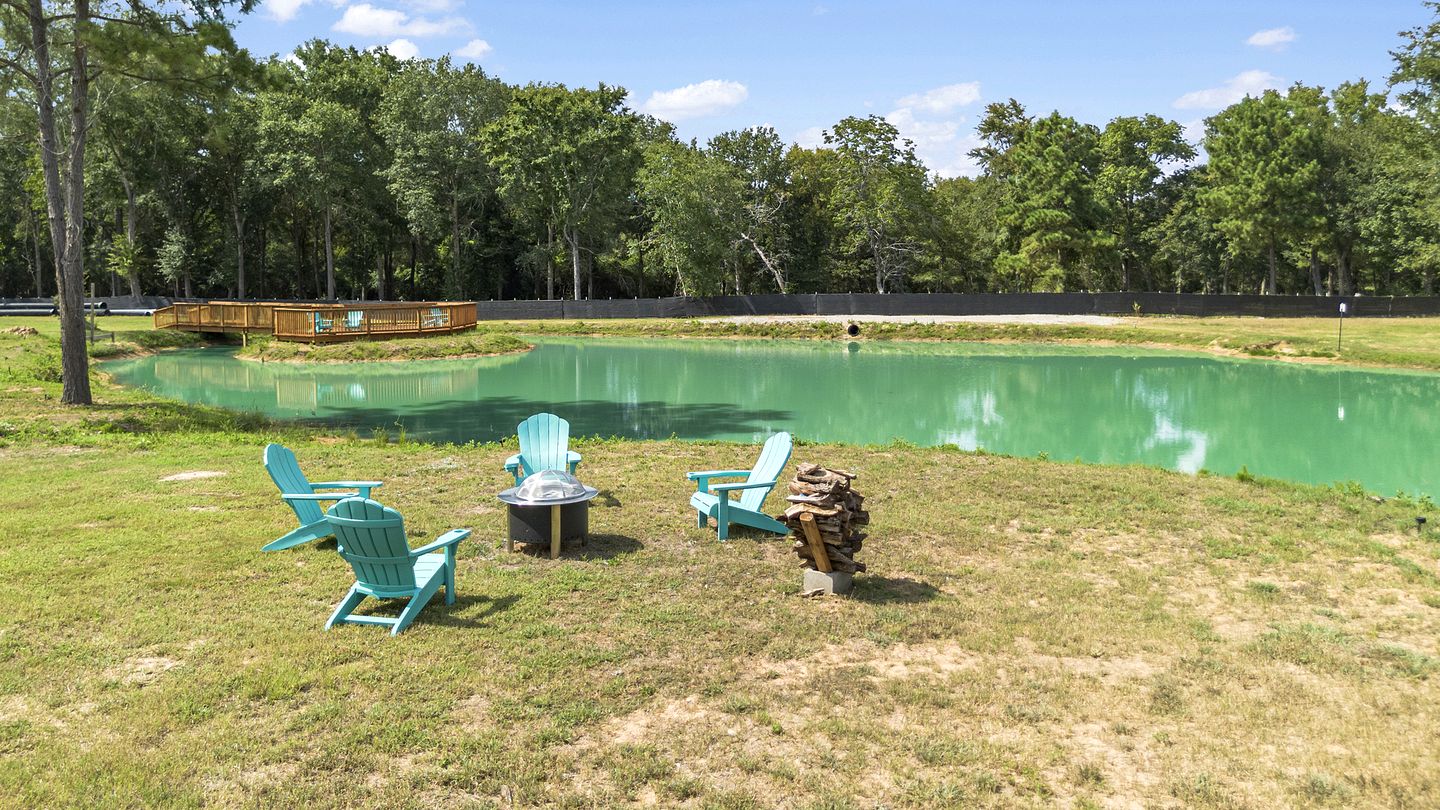 Modern Farmhouse Tiny Home Resort with Goats & Pool near Houston, Hempstead Texas