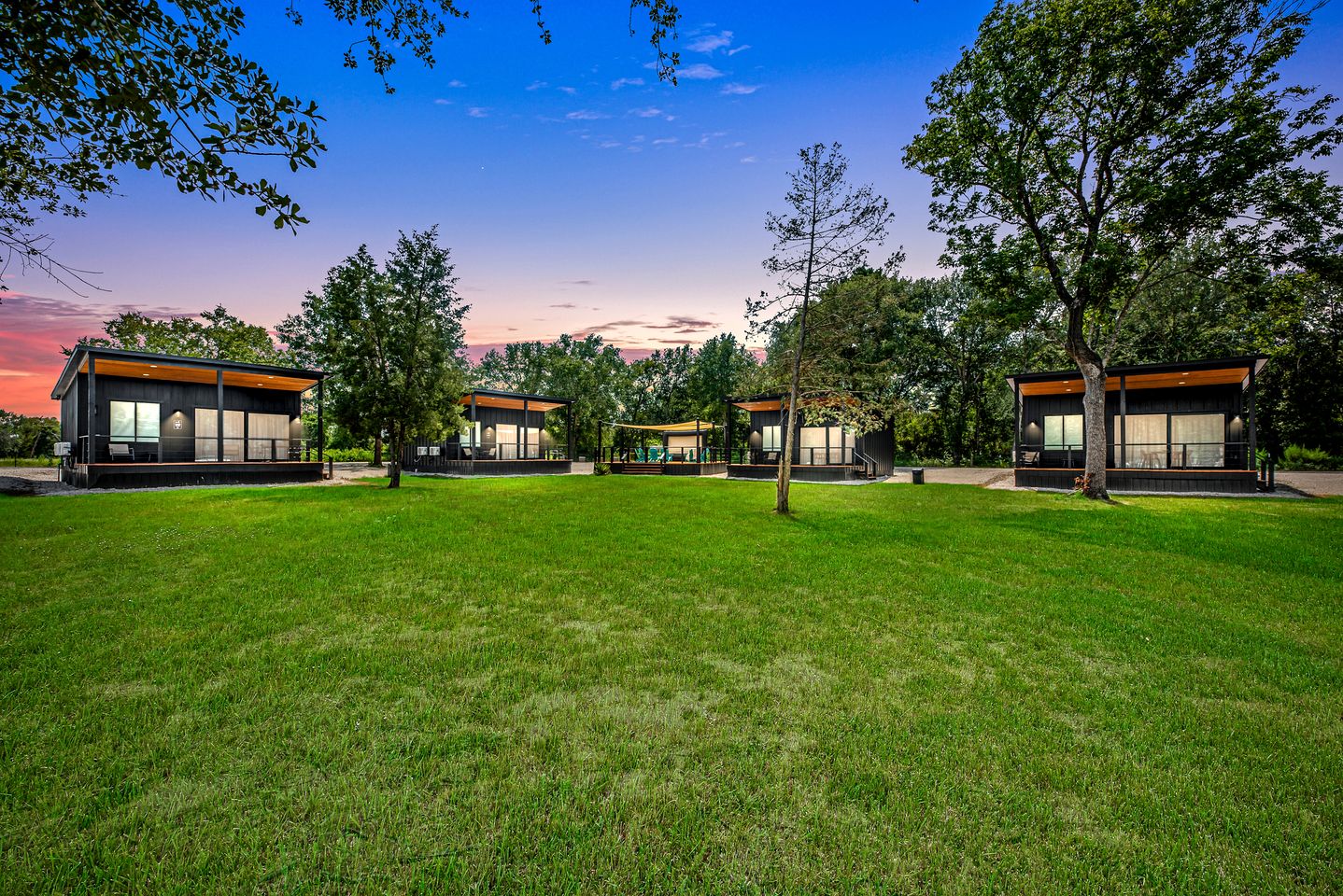 Charming Modern Farmhouse Tiny Home Retreat with Goats, Fishing Pond & Pool near Houston, Hempstead Texas