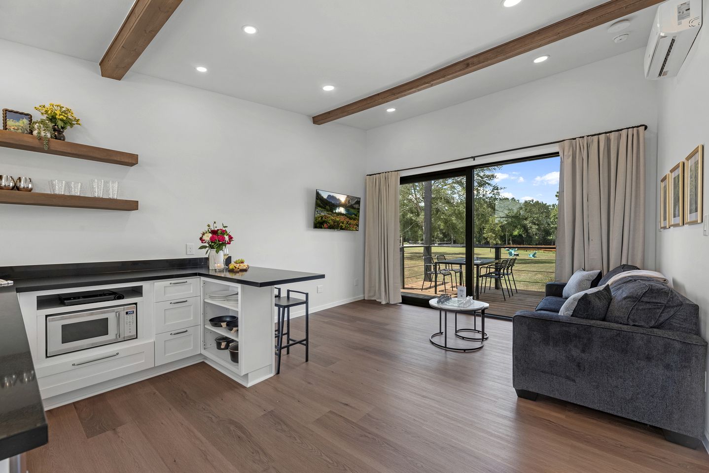 Charming Modern Farmhouse Tiny Home Retreat with Goats, Fishing Pond & Pool near Houston, Hempstead Texas