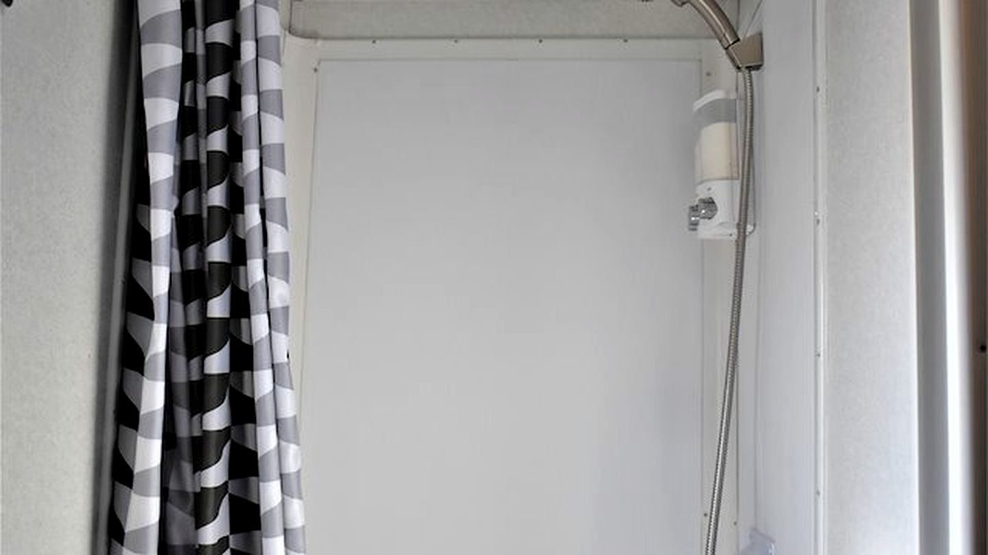 Luxury Glamping Suite with Private Deck, Firepit & Fireplace Near Williams, Arizona