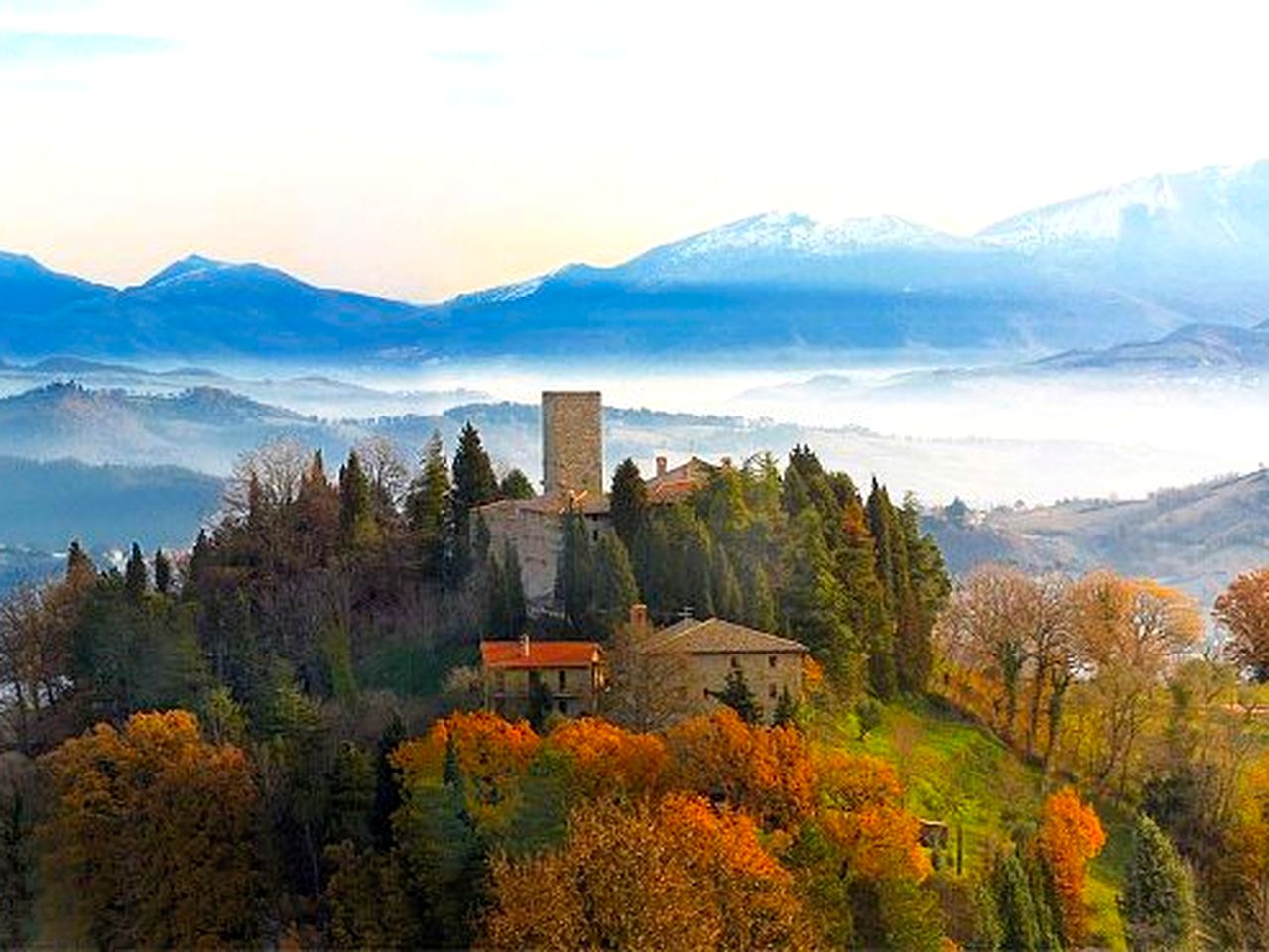 Deluxe Room Rental in an Authentic Castle in Umbria, Italy