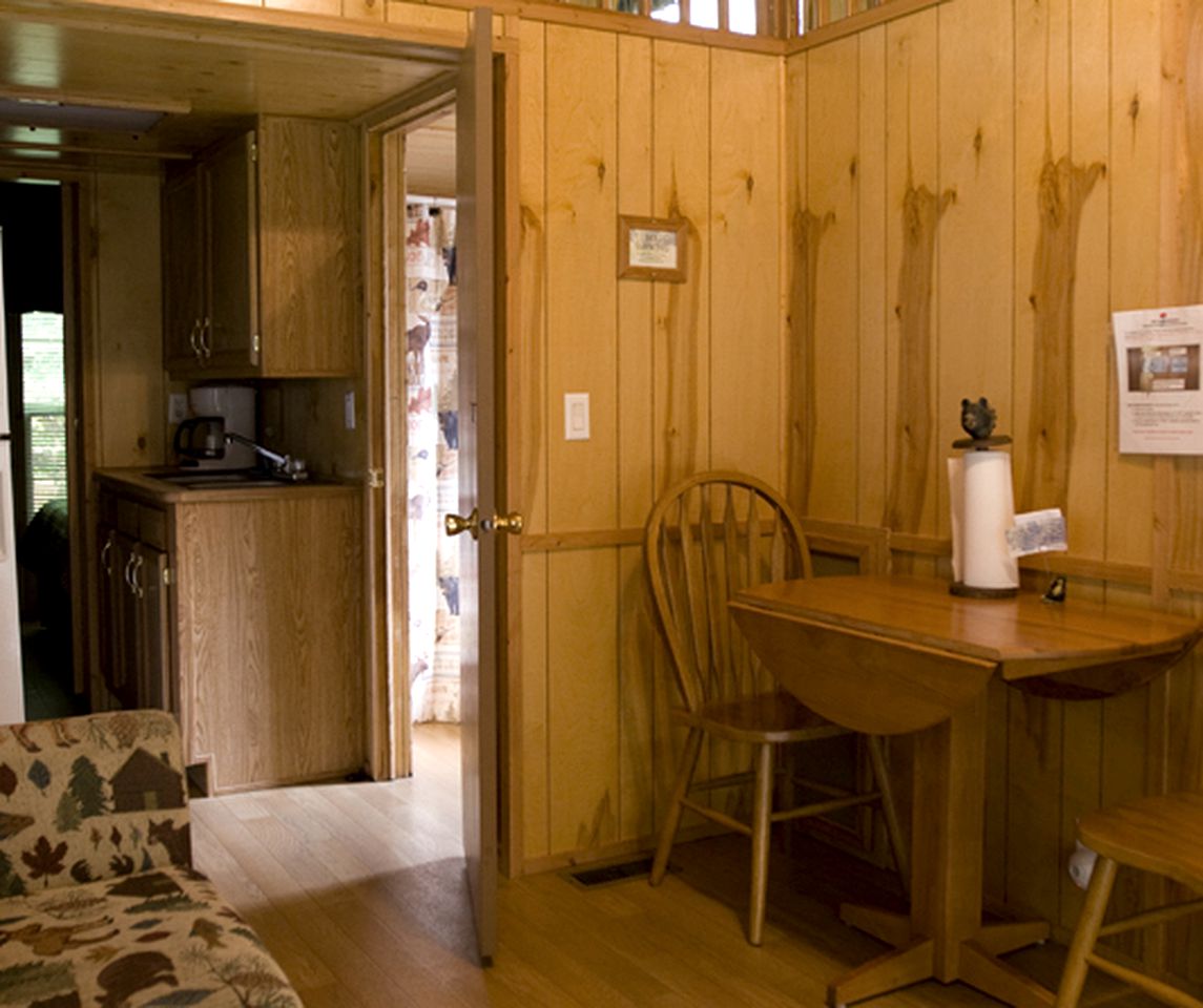 Deluxe Vacation Cabin Rentals in the Adirondacks near Saratoga Springs, New York