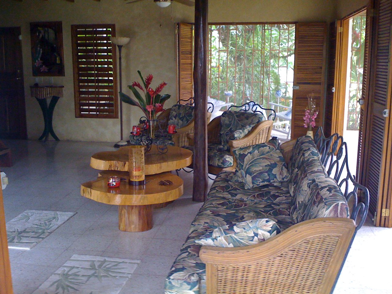 Deluxe Villa Rental Set near Manuel Antonio State Park, Costa Rica