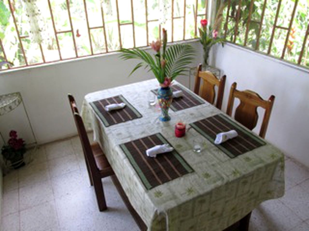 Deluxe Villa Rental Set near Manuel Antonio State Park, Costa Rica