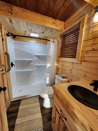 Cabins (United States of America, Franklin, Ohio)