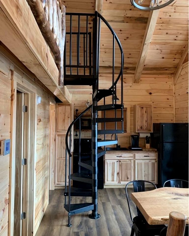 Lakeview Cabin by Tappan Lake, Perfect for Groups with Hot-Tub in Ohio