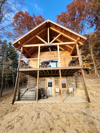 Cabins (United States of America, Franklin, Ohio)