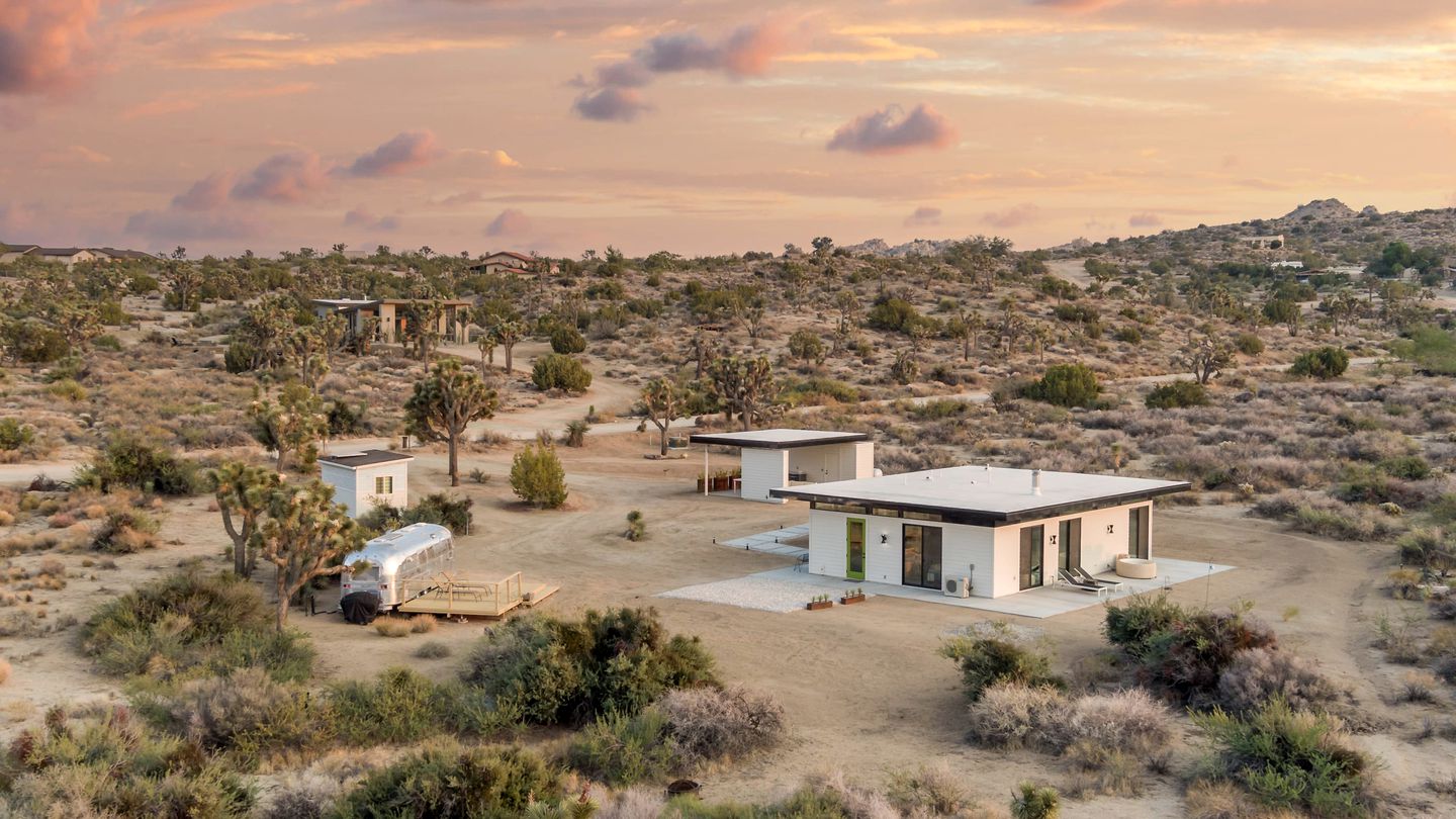 Luminous Vacation Rental with Swimming Pool in Yucca Valley, California