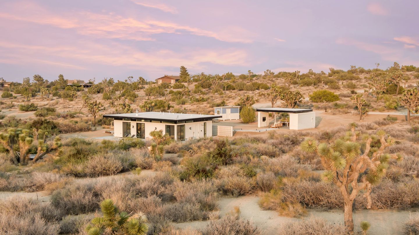 Luminous Vacation Rental with Swimming Pool in Yucca Valley, California