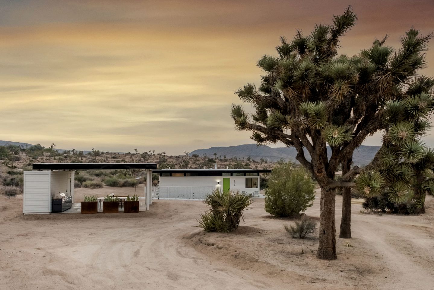 Luminous Vacation Rental with Swimming Pool in Yucca Valley, California