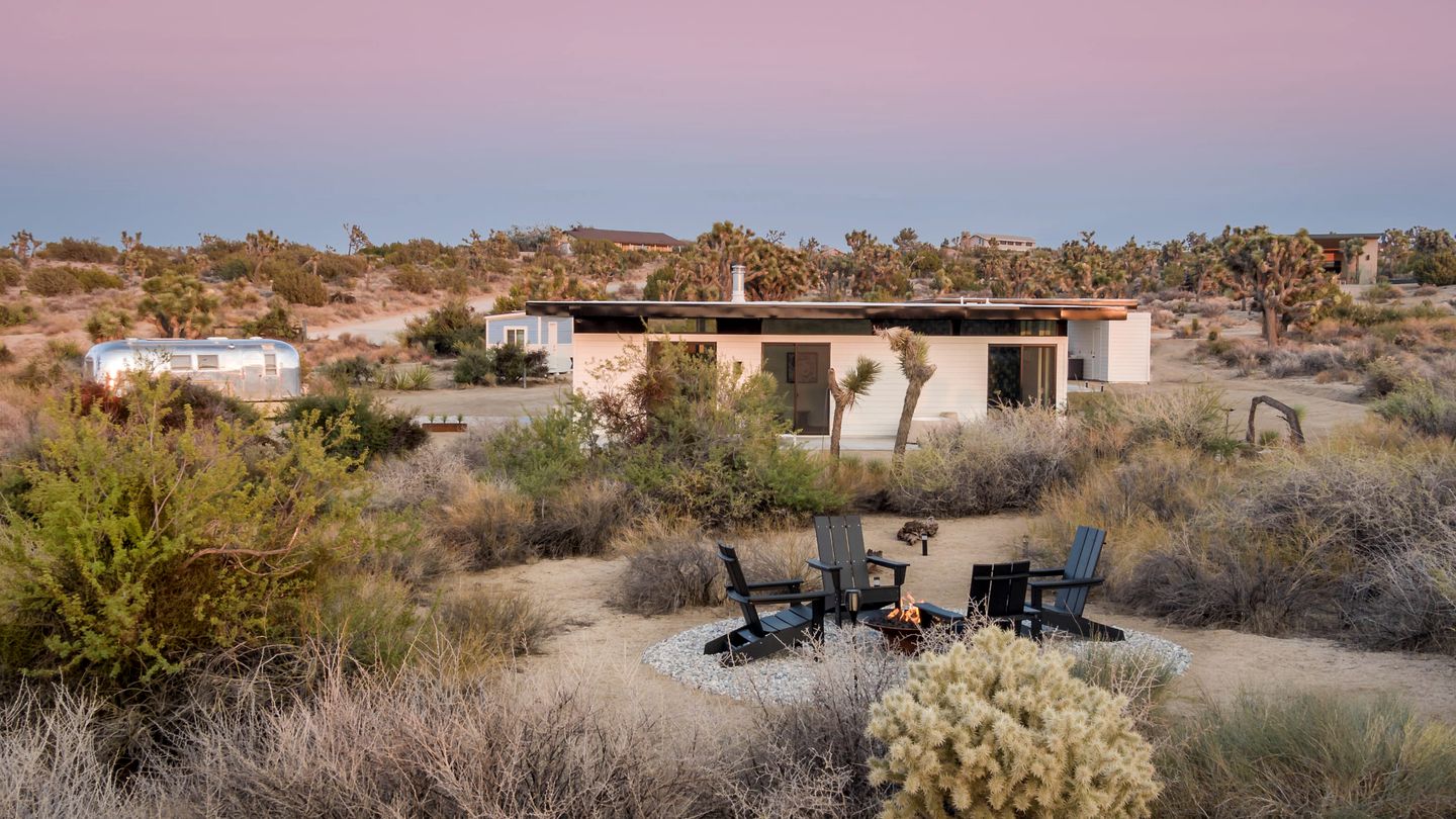 Luminous Vacation Rental with Swimming Pool in Yucca Valley, California