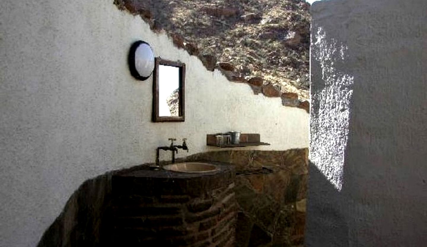 Desert Dune Cabin in Namibia