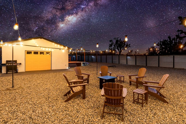 RU Desert Hive The Conservation Experience, Vacation Rentals, Yucca