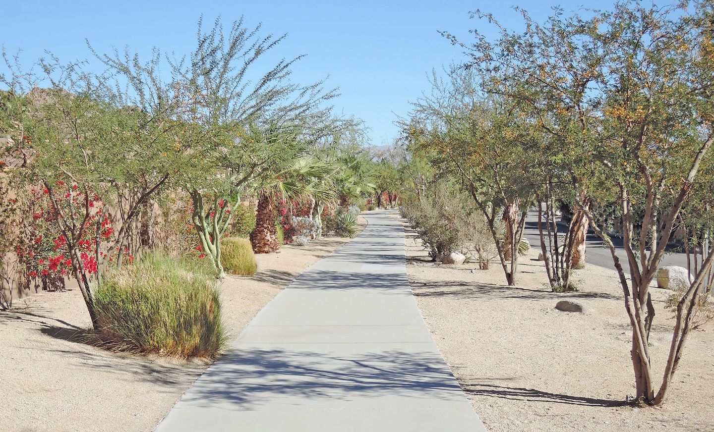 Lovely Cottage with Gorgeous Sights and Swimming Pool in La Quinta, California