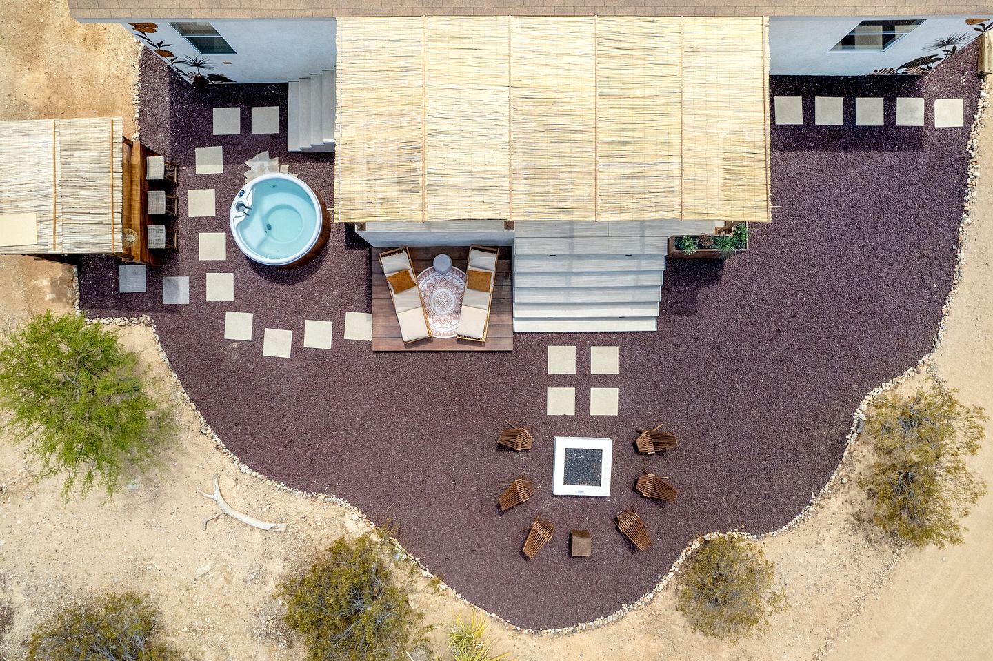 Impressive Cottage with Fire Pit, Hot-tub and Barbecue in Joshua Tree, California