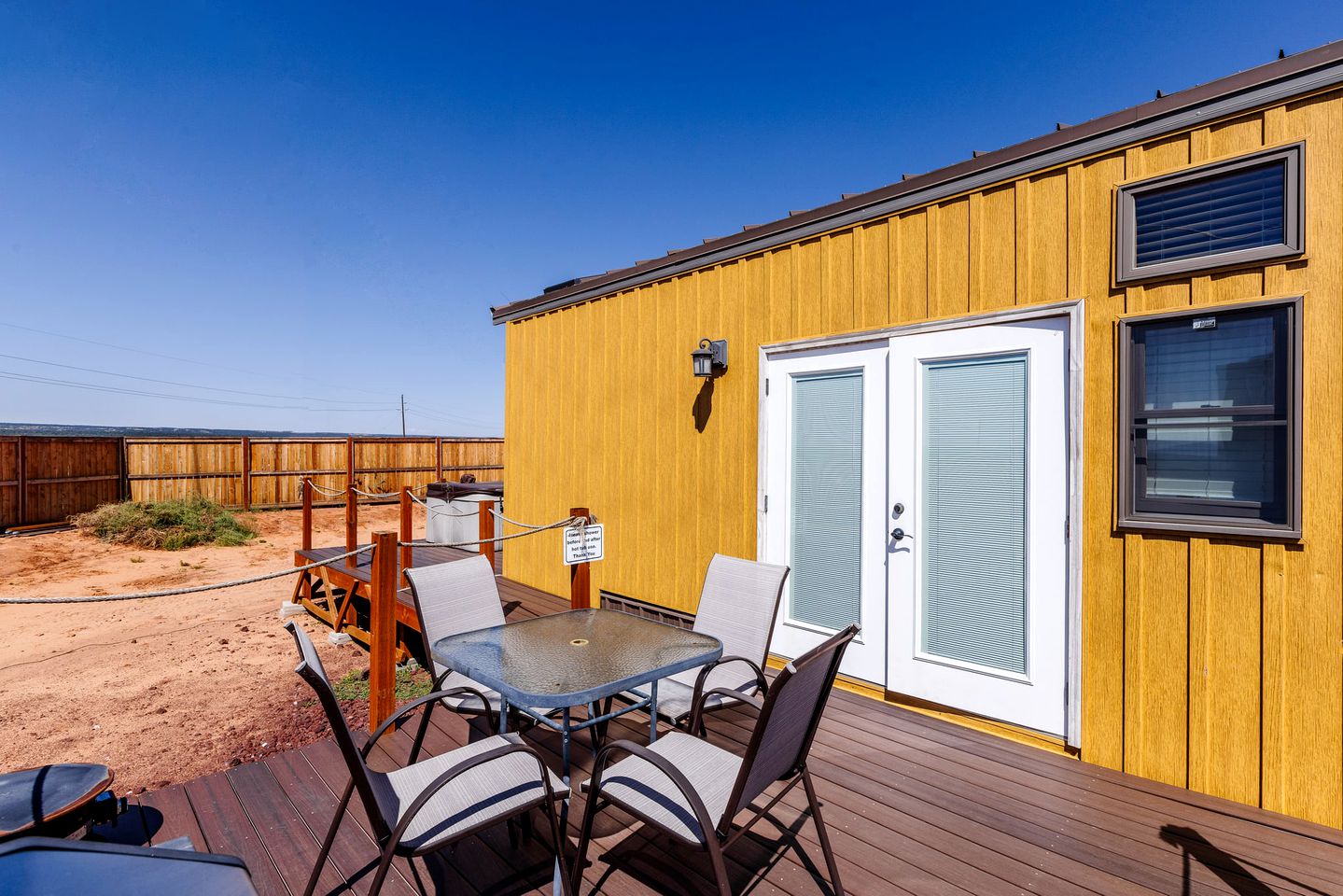 Discover Two Wonders: Tiny Home Getaway Near Bryce Canyon and Grand Canyon