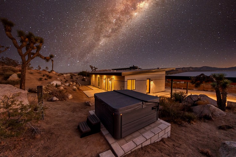Floating Homes (United States of America, Yucca Valley, California)