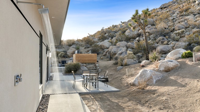 Floating Homes (United States of America, Yucca Valley, California)