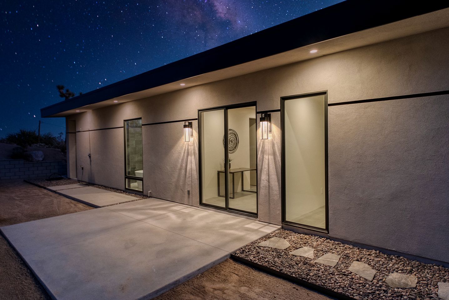 Modern Vacation Rental with Hot Tub and BBQ in Yucca Valley, CA