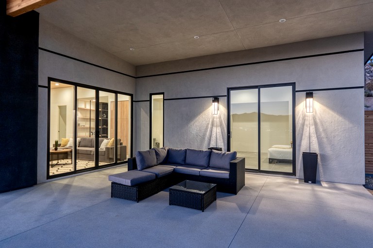 Floating Homes (United States of America, Yucca Valley, California)