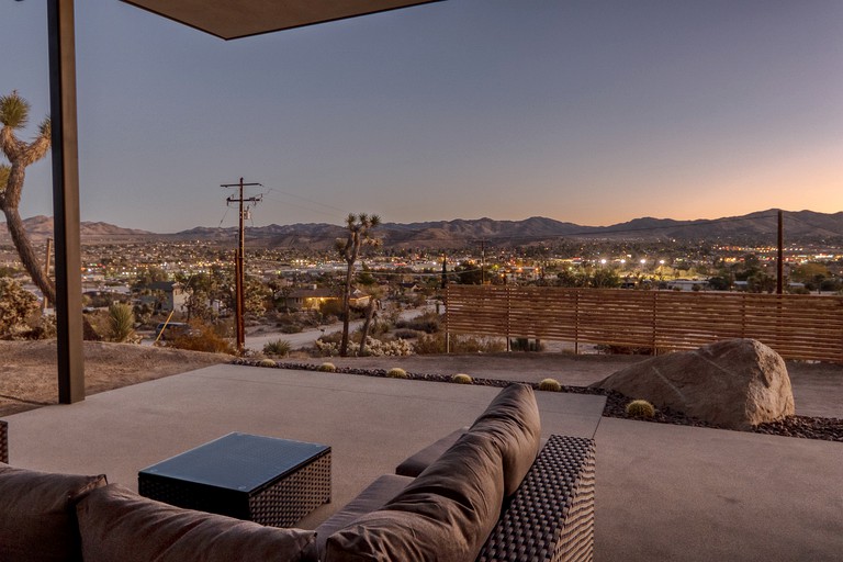Floating Homes (United States of America, Yucca Valley, California)