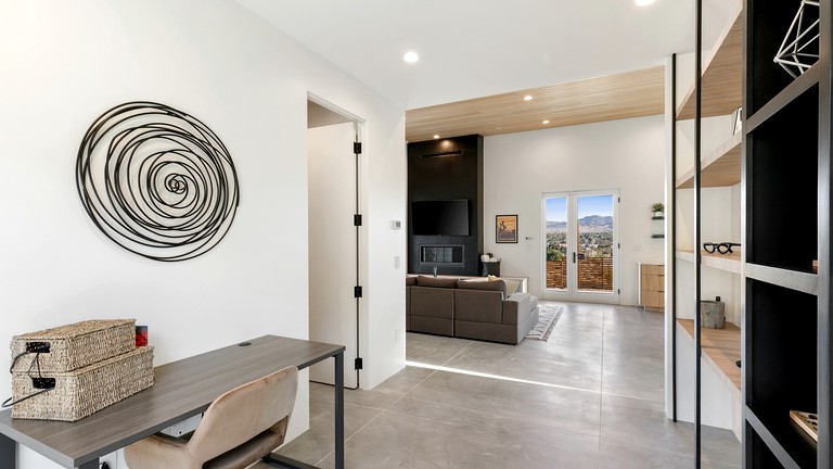 Floating Homes (United States of America, Yucca Valley, California)