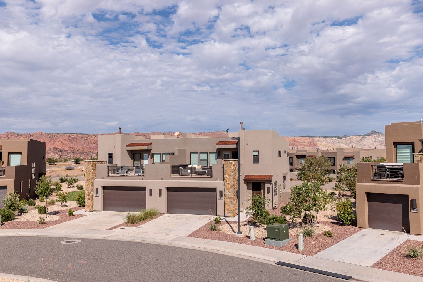 Spacious and Modern Vacation Rental on Family Resort with Pool and Pickleball Courts in St. George, Utah