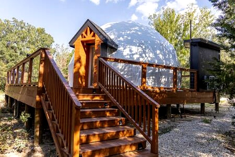 Domes (United States of America, Elgin, Texas)