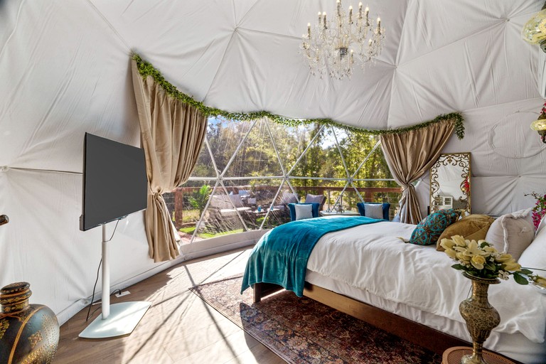 Domes (United States of America, Elgin, Texas)