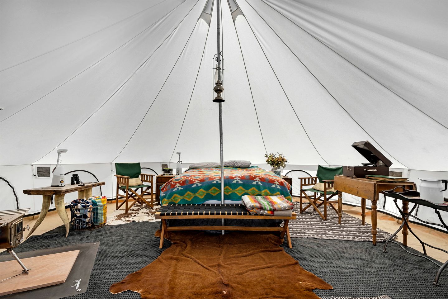 Secluded Luxury Bell Tent with Stargazing and Desert Views near Grand Canyon South Rim, Arizona
