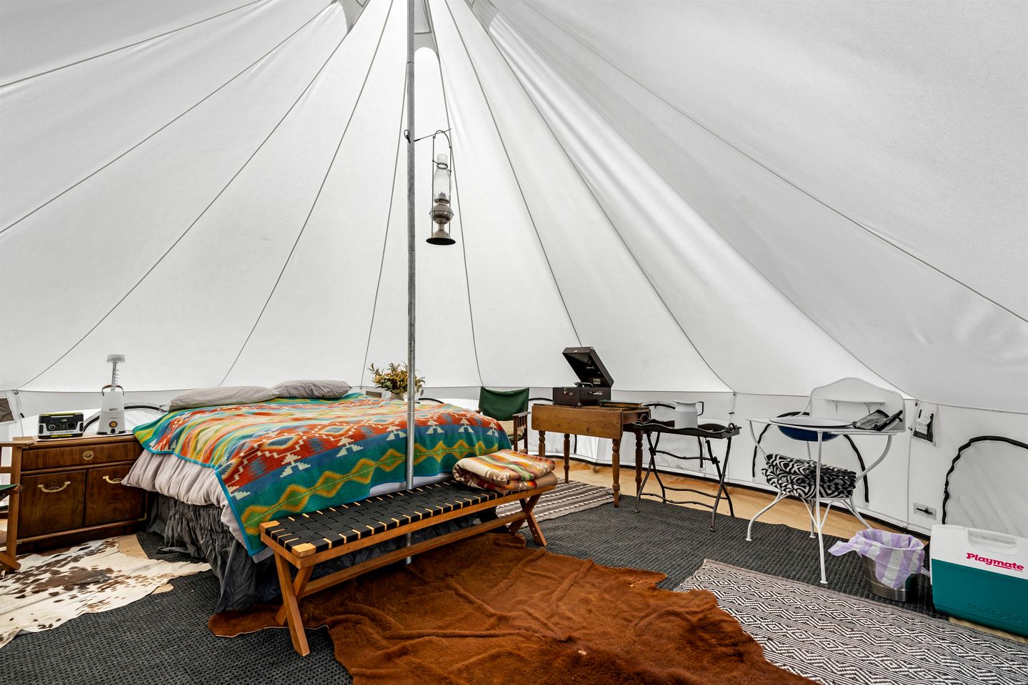 Secluded Luxury Bell Tent with Stargazing and Desert Views near Grand Canyon South Rim, Arizona