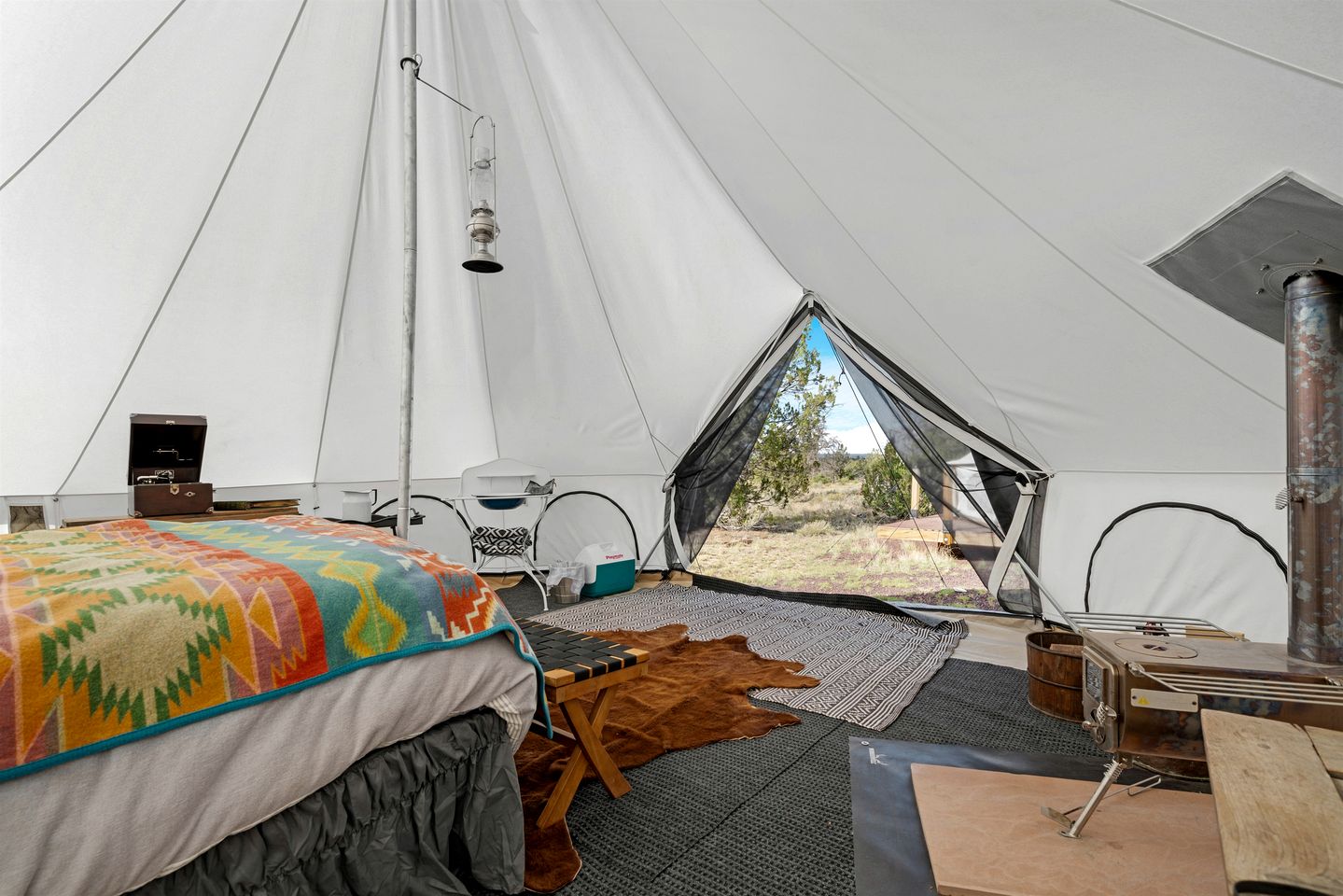 Secluded Luxury Bell Tent with Stargazing and Desert Views near Grand Canyon South Rim, Arizona
