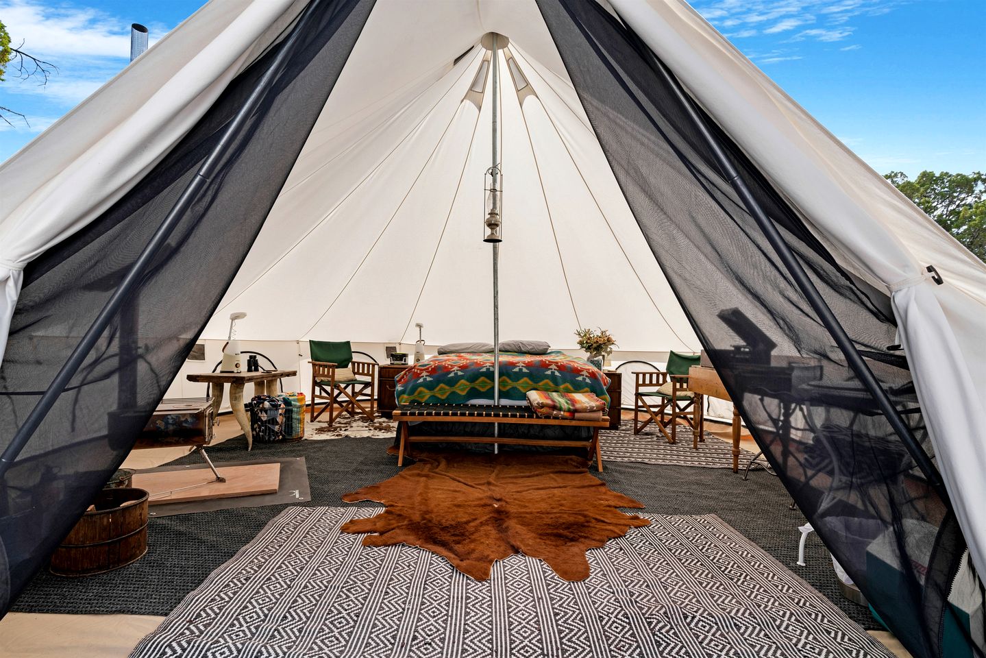 Secluded Luxury Bell Tent with Stargazing and Desert Views near Grand Canyon South Rim, Arizona