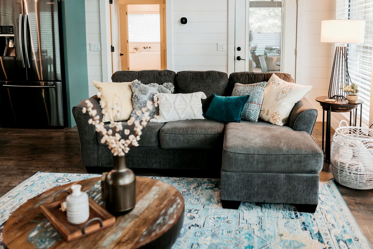 Design Cabin with Jacuzzi and Porch in Broken Bow, Oklahoma