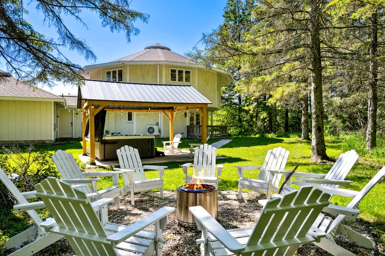 The Goat and Cherry • Sister Bay, WI, Vacation Rentals, Sister Bay