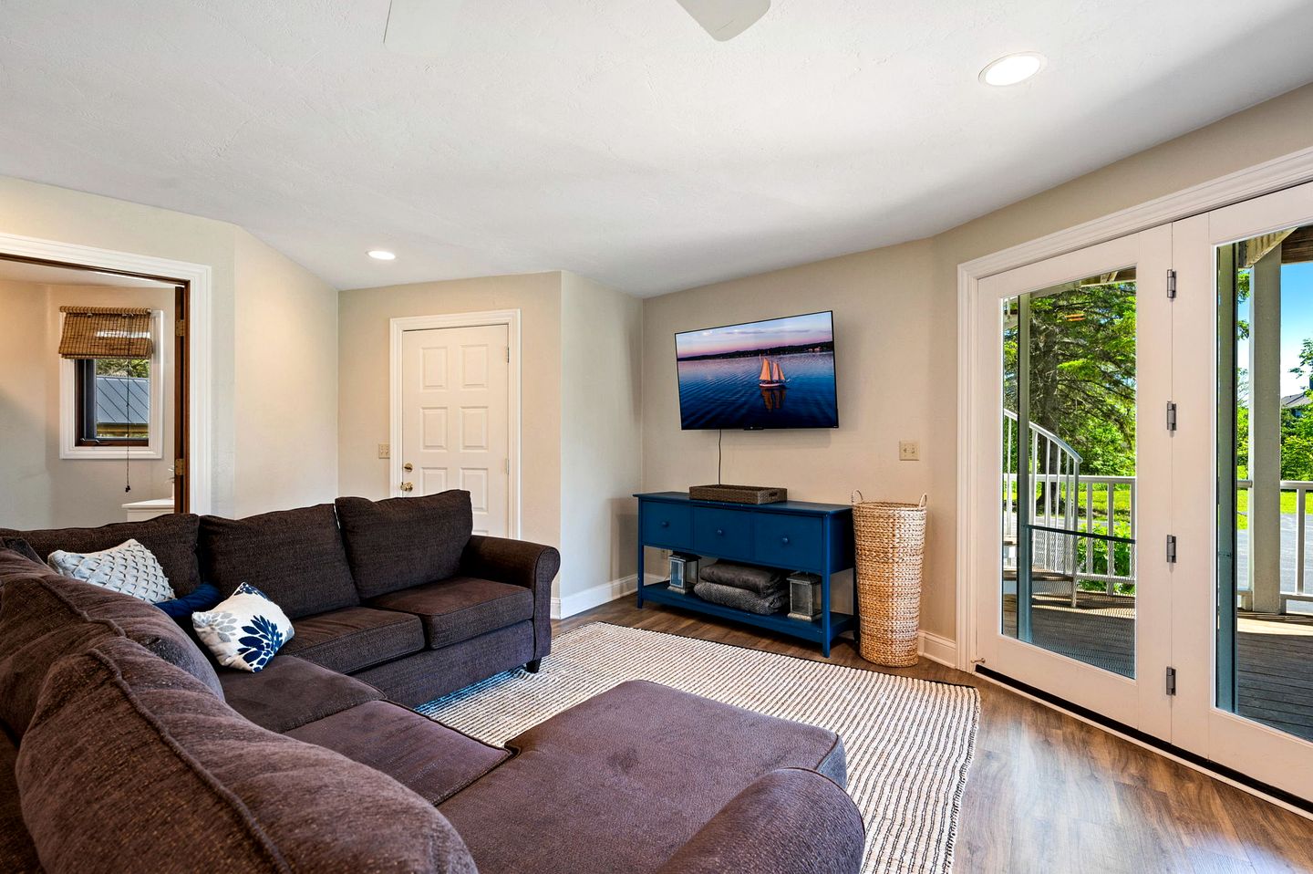 Design Cabin with Jacuzzi and Porch in Sister Bay, Wisconsin