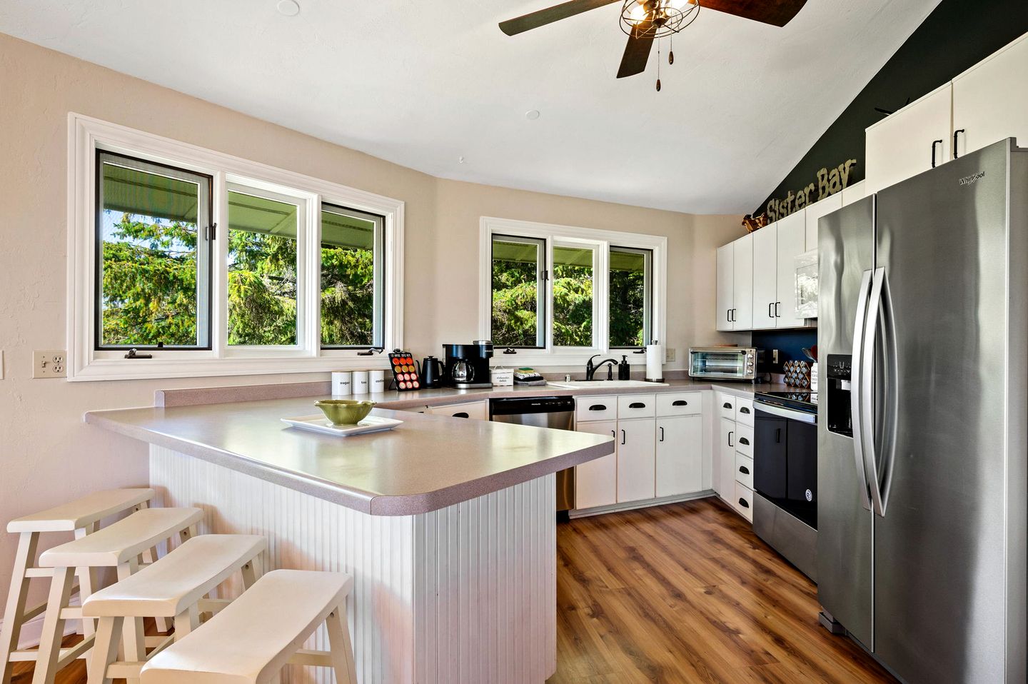 Design Cabin with Jacuzzi and Porch in Sister Bay, Wisconsin