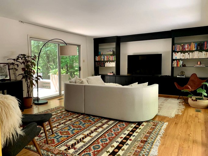 Designer Rentals (United States of America, Chapel Hill, North Carolina)