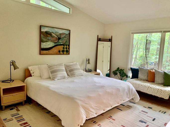 Designer Rentals (United States of America, Chapel Hill, North Carolina)