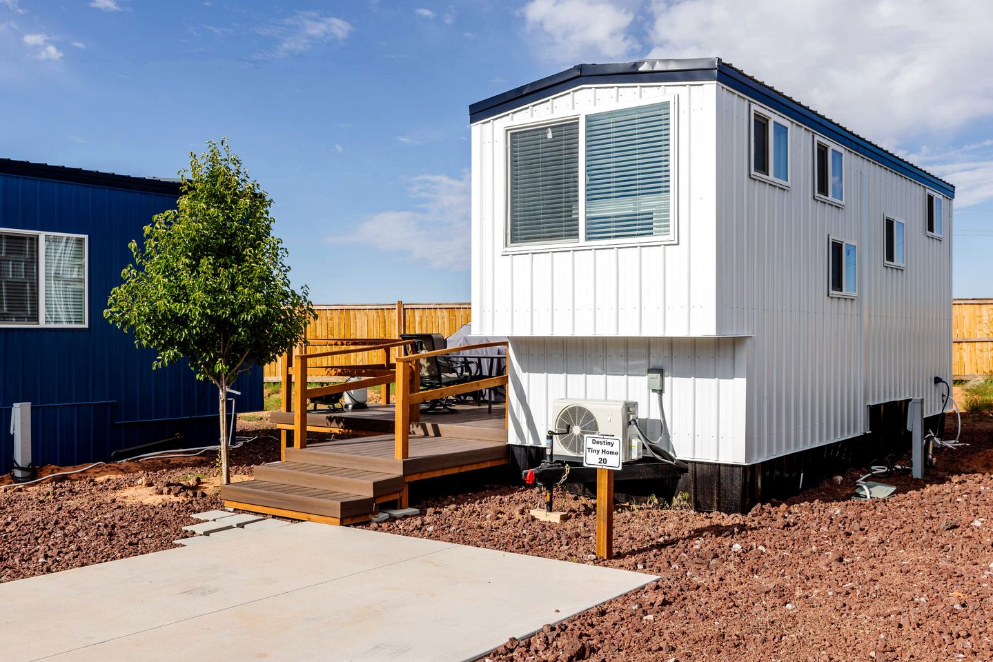 Secluded Bliss: Tiny House Escape from the City in Apple Valley, Utah