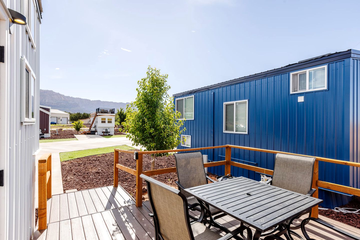 Secluded Bliss: Tiny House Escape from the City in Apple Valley, Utah