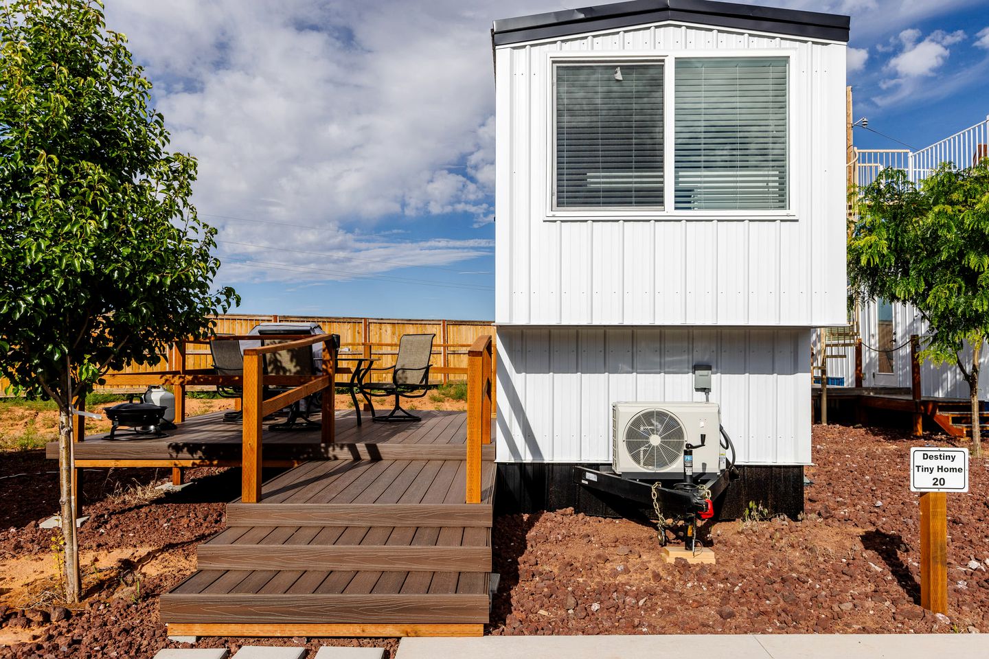 Secluded Bliss: Tiny House Escape from the City in Apple Valley, Utah