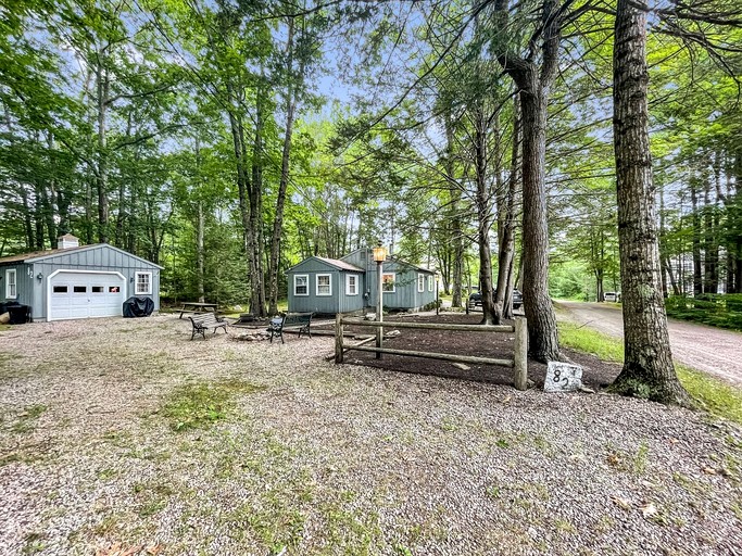 Cottages (United States of America, York, Maine)