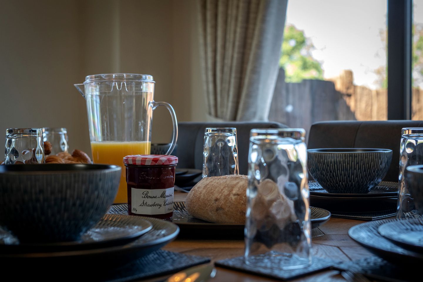 Luxury Lodge with Hot Tub near Tenby, Penally Wales – Peaceful Coastal Accommodation