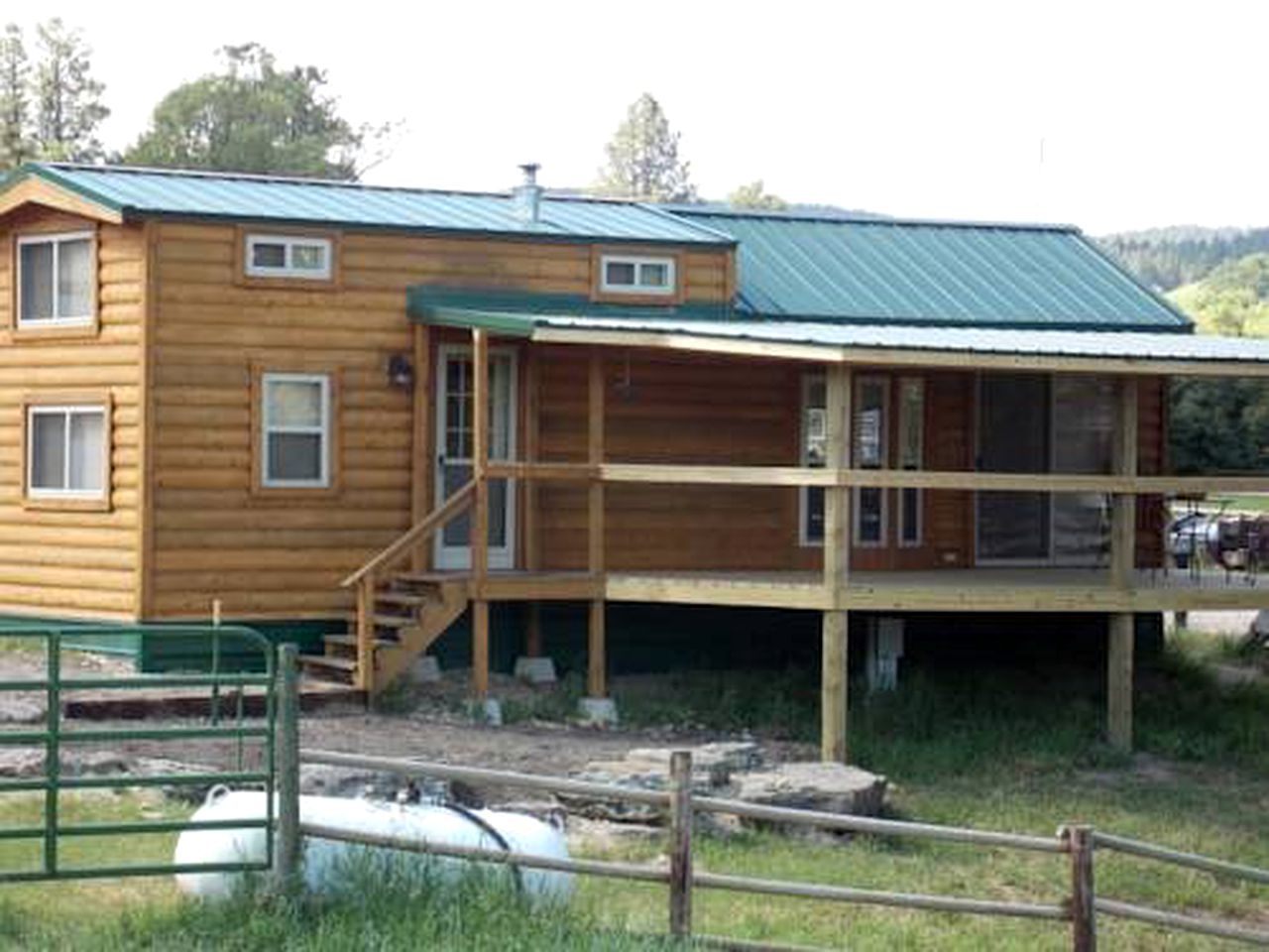 Rustic Cabin Rental for an Outdoor Getaway near Black Hills National Forest, Wyoming