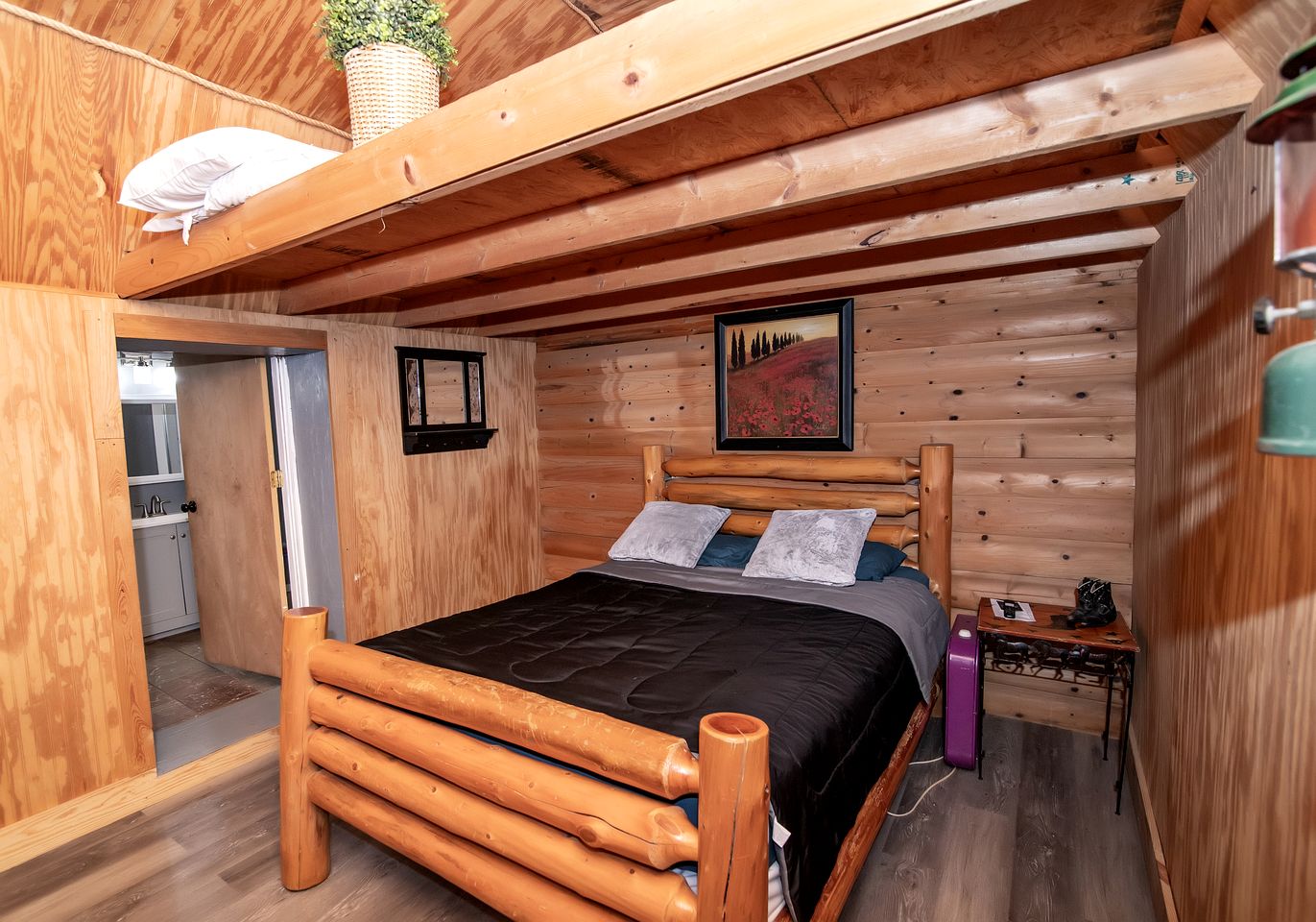 Pet Friendly Cabin with Fire Pit in Murfreesboro, Arkansas