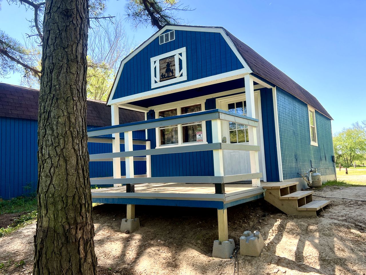Pet Friendly Cabin with Fire Pit in Murfreesboro, Arkansas