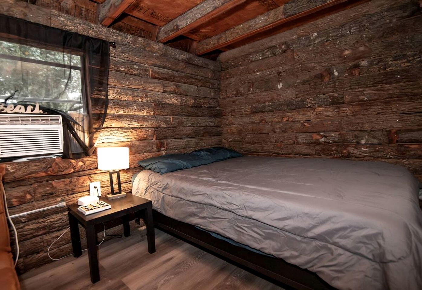 Amazing Cabin with Barbecue in Murfreesboro, Arkansas